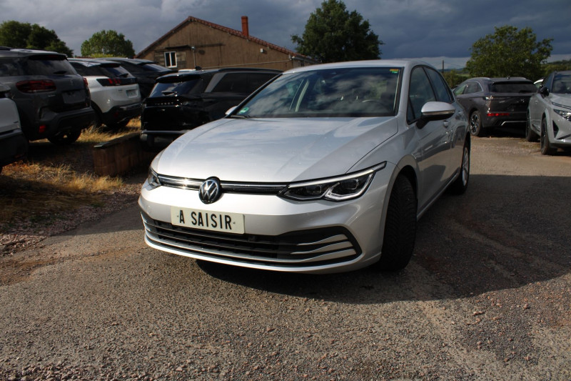 Photo 4 de l'offre de VOLKSWAGEN GOLF 8 LIFE 2L TDI 115 CV GPS 3D I-COKPIT USB JA 16 FULL LED RADAR RÃGULATEUR BLUETOOTH à 22990€ chez Bougel transactions