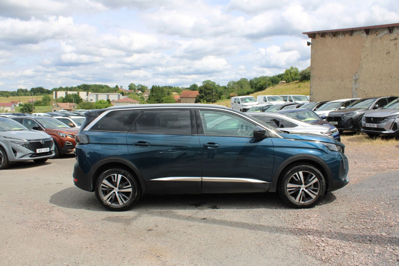 Photo 5 de l'offre de PEUGEOT 5008 PHASE 4 ALLURE PACK EAT8 BOITE AUTO PALETTE HYBRID 136 CV CAMÃRA 180 MI CUIR  7 PLACES à 26900€ chez Bougel transactions