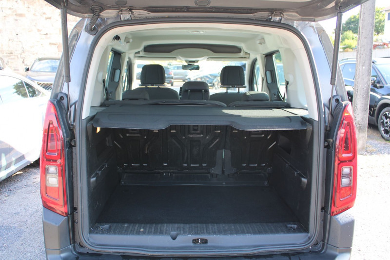 Photo 6 de l'offre de CITROEN BERLINGO 4 BLUEHDI 100 CV FEEL GPS USB ABS LEDS RÃGULATEUR BLUETOOTH CLIMAT  FAMILY à 14990€ chez Bougel transactions