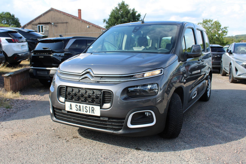 Photo 4 de l'offre de CITROEN BERLINGO 4 BLUEHDI 100 CV FEEL GPS USB ABS LEDS RÃGULATEUR BLUETOOTH CLIMAT  FAMILY à 14990€ chez Bougel transactions