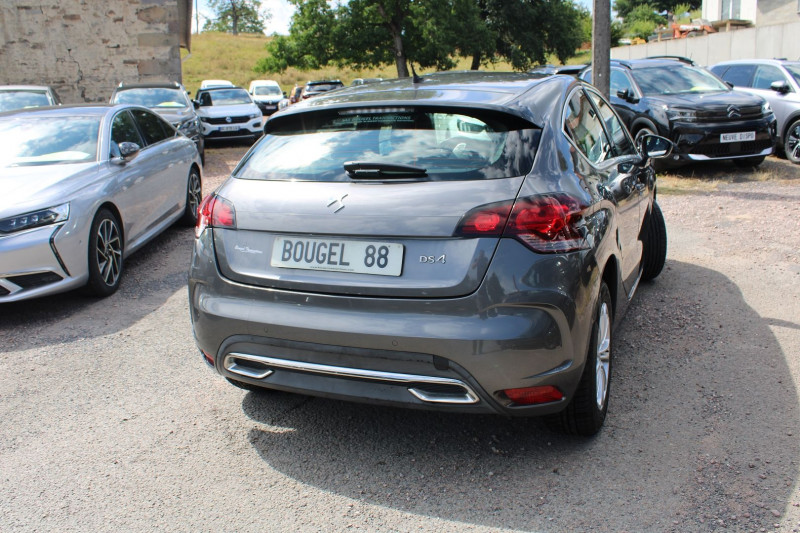 Photo 2 de l'offre de DS DS 4 BUSINESS 1L6 HDI 120 CV GPS 3D CLIM USB JA 16 RADAR RÃGULATEUR BOITE AUTO EAT-6 à 10900€ chez Bougel transactions