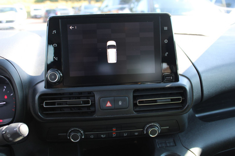 Photo 12 de l'offre de CITROEN BERLINGO 4 BLUEHDI 100 CV FEEL GPS USB ABS LEDS RÃGULATEUR BLUETOOTH CLIMAT  FAMILY à 14990€ chez Bougel transactions