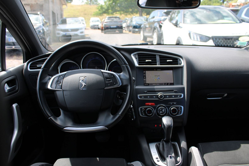 Photo 10 de l'offre de DS DS 4 BUSINESS 1L6 HDI 120 CV GPS 3D CLIM USB JA 16 RADAR RÃGULATEUR BOITE AUTO EAT-6 à 10900€ chez Bougel transactions