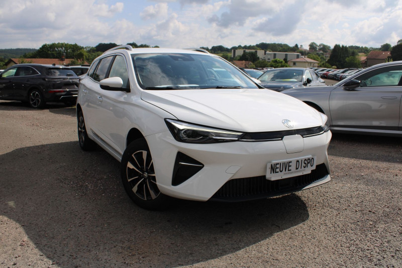Photo Mg MG 5 SW CONFORT 156 CV ELECTRIQUE "61 KW/H" GROSSE AUTONOMIE GPS 3D CAMÃRA BOITE AUTO Electrique BLANC DOVER en vente chez Bougel transactions Mg MG 5 SW CONFORT 156 CV ELECTRIQUE "61 KW/H" GROSSE AUTONOMIE GPS 3D CAMÃRA BOITE AUTO Electrique BLANC DOVER Occasion à vendre