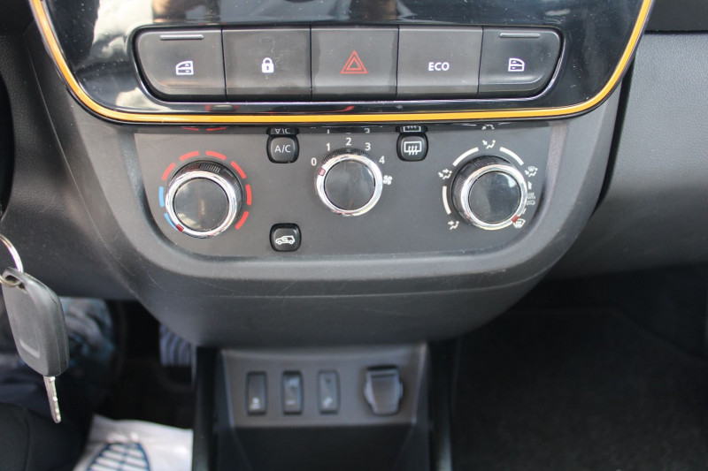 Photo 4 de l'offre de DACIA SPRING ELECTRIC CONFORT PLUS CAMÃRA GPS USB CUIR LIMITEUR BLUETOOTH LEDS RADARS  ABS à 10500€ chez Bougel transactions