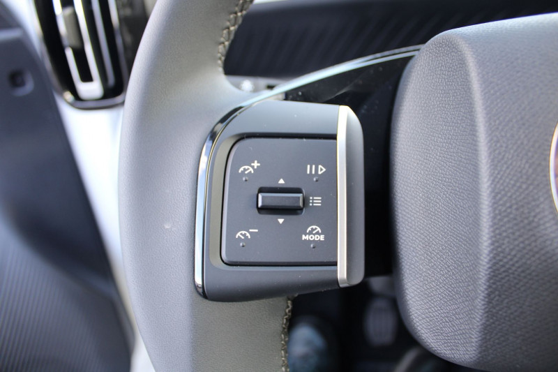 Photo 10 de l'offre de CITROEN C3 PHASE 5 MAX 100 CV ESSENCE GPS 3D CAMÃRA FULL LED MP3 USB I-COKPIT BLUETOOTH RÃGULATEUR à 19500€ chez Bougel transactions