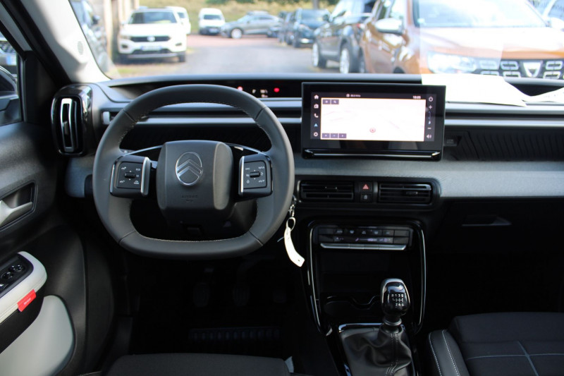Photo 9 de l'offre de CITROEN C3 PHASE 5 MAX 100 CV ESSENCE GPS 3D CAMÃRA FULL LED MP3 USB I-COKPIT BLUETOOTH RÃGULATEUR à 19500€ chez Bougel transactions