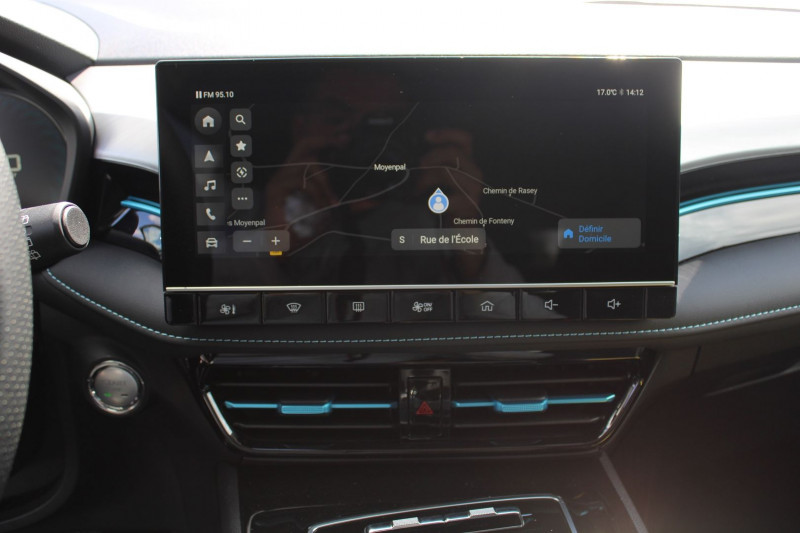 Photo 13 de l'offre de MG MG 5 SW CONFORT 156 CV ELECTRIQUE "61 KW/H" GROSSE AUTONOMIE GPS 3D CAMÃRA BOITE AUTO à 21990€ chez Bougel transactions