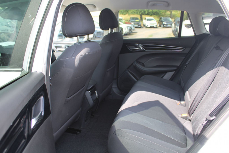 Photo 10 de l'offre de MG MG 5 SW CONFORT 156 CV ELECTRIQUE "61 KW/H" GROSSE AUTONOMIE GPS 3D CAMÃRA BOITE AUTO à 21990€ chez Bougel transactions