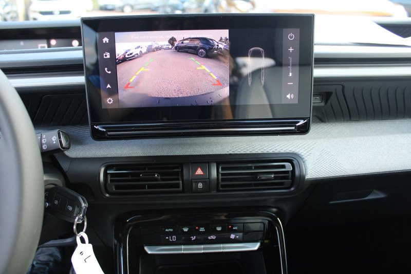 Photo 12 de l'offre de CITROEN C3 PHASE 5 MAX 100 CV ESSENCE GPS 3D CAMÃRA FULL LED MP3 USB I-COKPIT BLUETOOTH RÃGULATEUR à 19500€ chez Bougel transactions