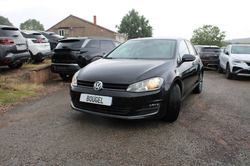 Photo 4 de l'offre de VOLKSWAGEN GOLF 7 ALLSTAR GPS 3D CLIM 2L TDI 150 CV CAMÃRA RE AUDIO USB JA 16 BLUETOOTH RÃGULATEUR à 13990€ chez Bougel transactions