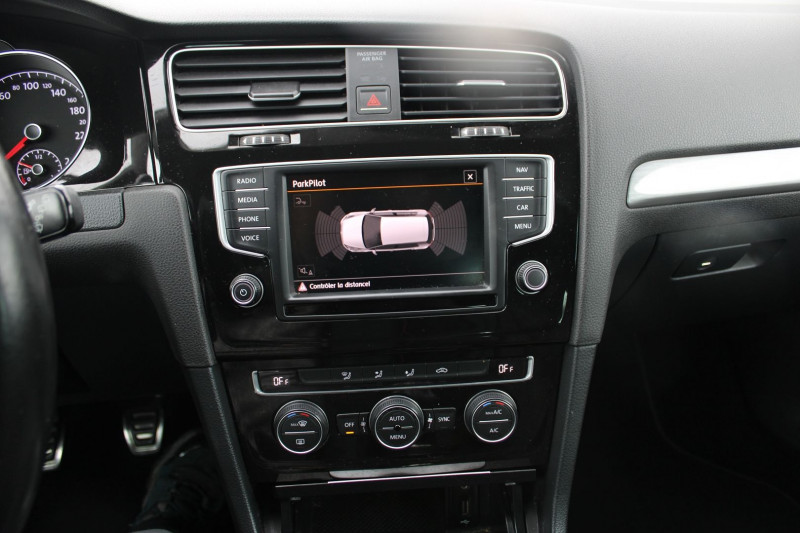 Photo 11 de l'offre de VOLKSWAGEN GOLF 7 ALLSTAR GPS 3D CLIM 2L TDI 150 CV CAMÃRA RE AUDIO USB JA 16 BLUETOOTH RÃGULATEUR à 13990€ chez Bougel transactions