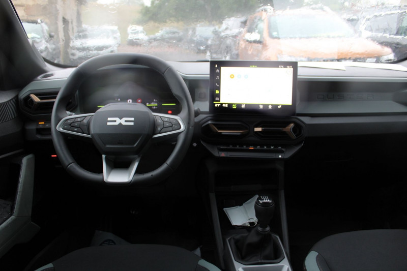 Photo 10 de l'offre de DACIA DUSTER VI EXTREME TCE 130 CV "4X4" GPS 3D CAMÃRA RE USB JA 17 FULL LED I-COKPIT PACK HIVER à 28900€ chez Bougel transactions