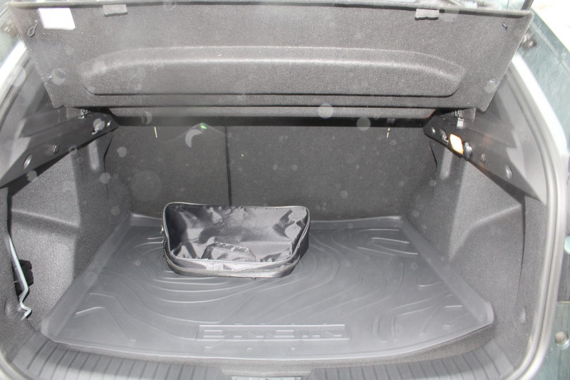 Photo 6 de l'offre de DACIA DUSTER VI EXTREME TCE 130 CV "4X4" GPS 3D CAMÃRA RE USB JA 17 FULL LED I-COKPIT PACK HIVER à 28900€ chez Bougel transactions