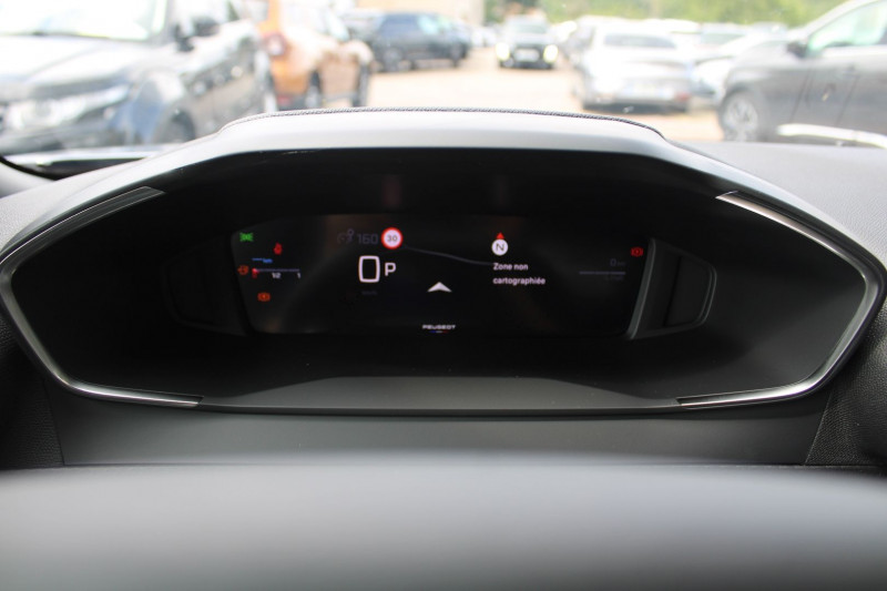 Photo 17 de l'offre de PEUGEOT 2008 PHASE 4 ALLURE 145 CV HYBRIDE GPS 3D I-COKPIT FULL LED JA 17 RÃGULATEUR BOITE AUTO DCS-6 à 26990€ chez Bougel transactions