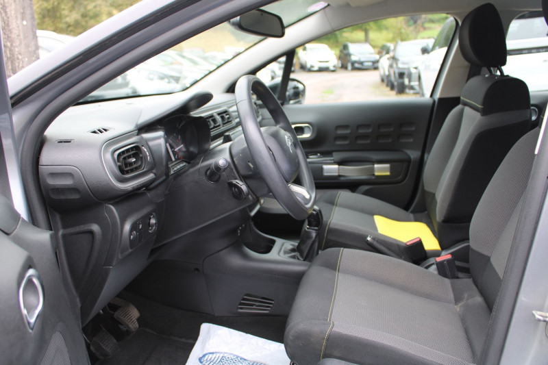 Photo 7 de l'offre de CITROEN C3 III FEEL BUSINESS 82 CV ESSENCE GPS 3D CLIM AUDIO MP3 USB RADAR BLUETOOTH RÃGULATEUR à 7990€ chez Bougel transactions