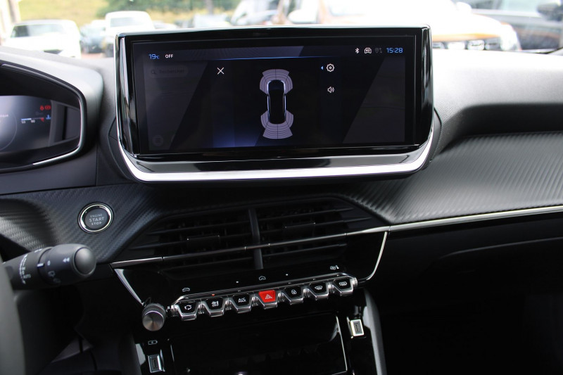 Photo 14 de l'offre de PEUGEOT 2008 PHASE 4 ALLURE 145 CV HYBRIDE GPS 3D I-COKPIT FULL LED JA 17 RÃGULATEUR BOITE AUTO DCS-6 à 26990€ chez Bougel transactions