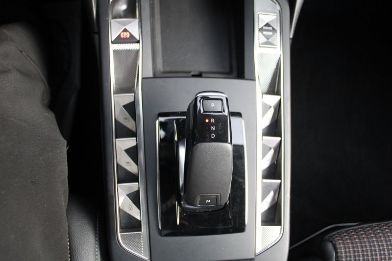 Photo 15 de l'offre de DS DS 3 CROSSBACK II 130CV BOITE AUTO 1L5 BLUEHDI PERFORMANCE LINE CUIR FULL LEDS JA 18 GRAND GPS USB à 26500€ chez Bougel transactions