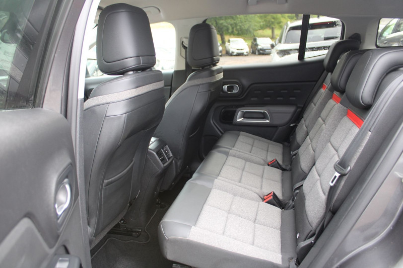 Photo 9 de l'offre de CITROEN C5 AIRCROSS FEEL BUSINESS 1L5 BLUEHDI 130 CV EAT8 BOITE AUTO CAMÃRA GPS 3D BLUETOOTH  JA 18 à 16990€ chez Bougel transactions