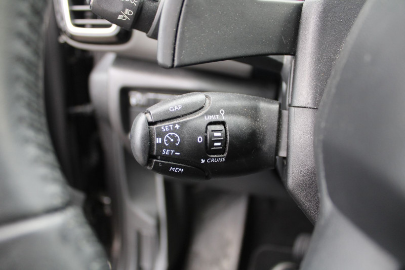 Photo 11 de l'offre de CITROEN C5 AIRCROSS FEEL BUSINESS 1L5 BLUEHDI 130 CV EAT8 BOITE AUTO CAMÃRA GPS 3D BLUETOOTH  JA 18 à 16990€ chez Bougel transactions