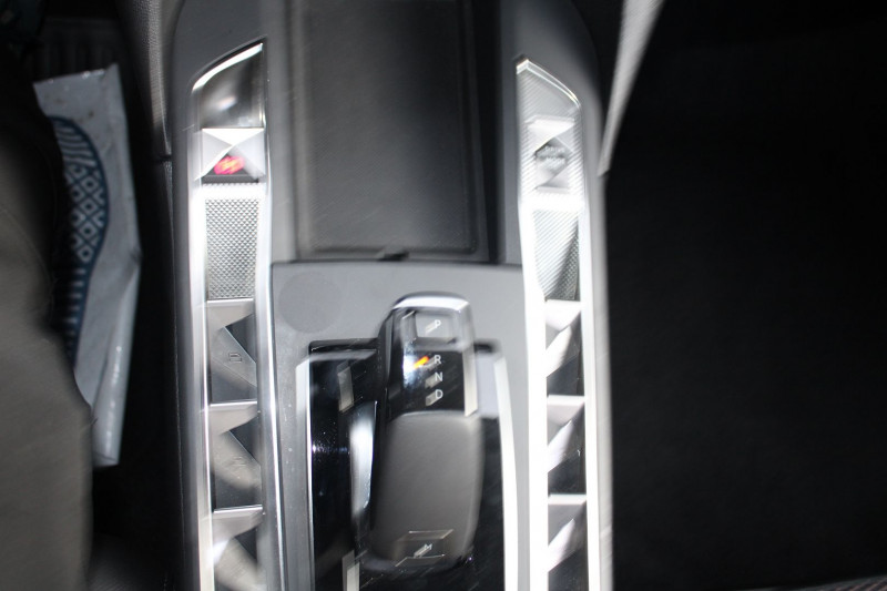 Photo 14 de l'offre de DS DS 3 CROSSBACK II 130CV BOITE AUTO 1L5 BLUEHDI PERFORMANCE LINE CUIR FULL LEDS JA 18 GRAND GPS USB à 26500€ chez Bougel transactions