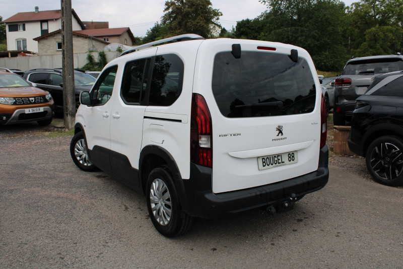 Photo 2 de l'offre de PEUGEOT RIFTER BLUE HDI ALLURE 100 CV à 17800€ chez Bougel transactions
