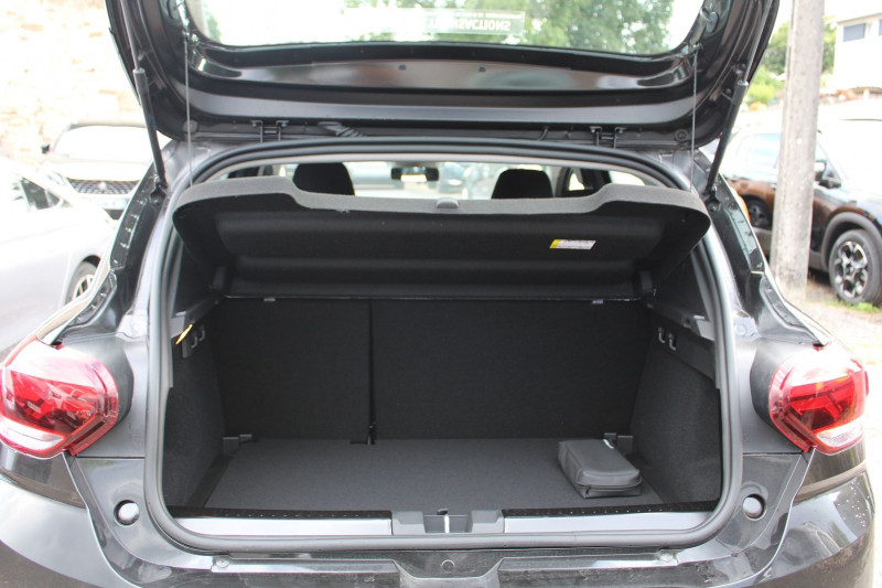 Photo 6 de l'offre de DACIA SANDERO 5 EXTREME + ECO-GPL/ESSENCE 100 CV GPS 3D CAMÃRA JA 16 GRIP RE FULL LED RÃGULATEUR à 18900€ chez Bougel transactions