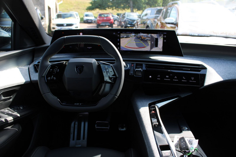 Photo 12 de l'offre de PEUGEOT 5008 PHASE 5 GT 145 CV HYBRIDE "7 PLACES" GPS 3D CAMÃRA USB JA 19 I-COKPIT BOITE AUTO DCS-6 à 38900€ chez Bougel transactions