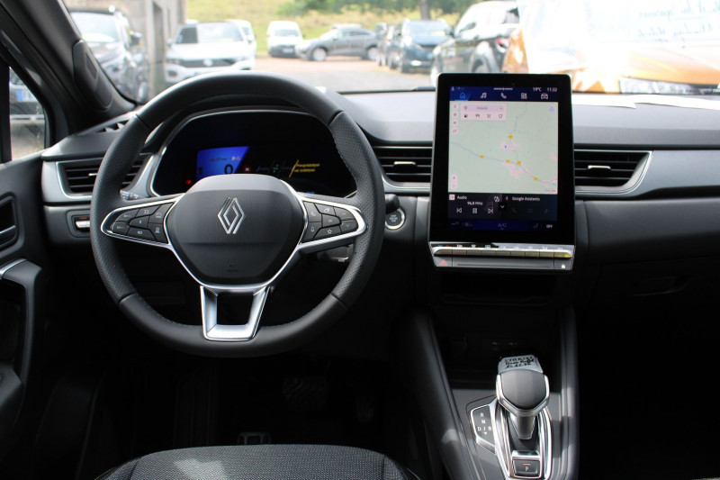 Photo 10 de l'offre de RENAULT SYMBIOZ TECHNO 145 CV HYBRIDE GPS 3D CAMÃRA AUDIO USB JA 18 FULL LED I-COKPIT BOITE AUTO à 29990€ chez Bougel transactions