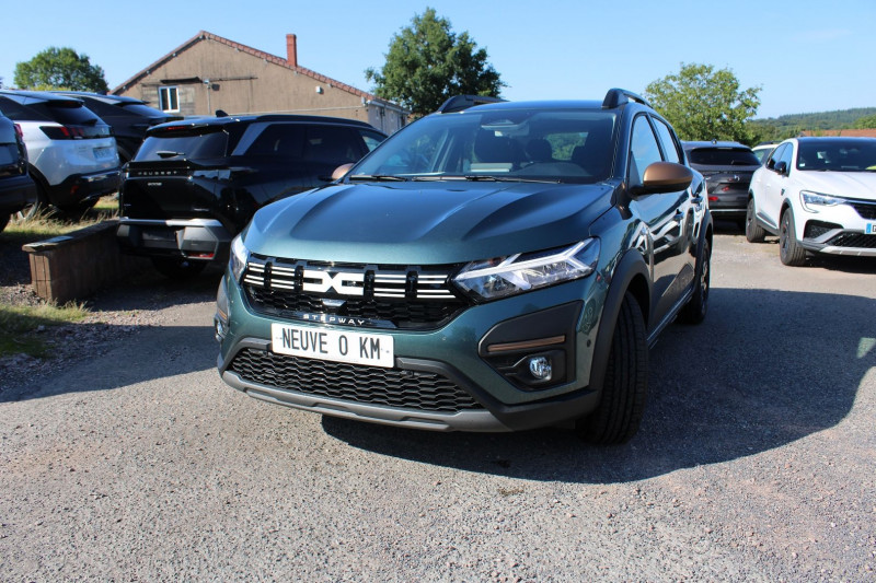 Photo 4 de l'offre de DACIA SANDERO 5 EXTREME + ECO-GPL/ESSENCE 100 CV GPS 3D CAMÃRA JA 16 GRIP RE FULL LED RÃGULATEUR à 18900€ chez Bougel transactions