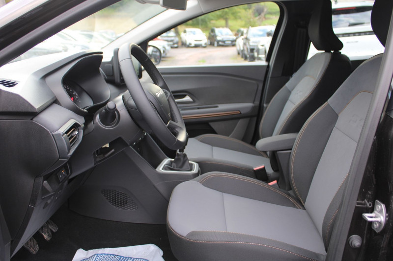 Photo 8 de l'offre de DACIA SANDERO 5 EXTREME + ECO-GPL/ESSENCE 100 CV GPS 3D CAMÃRA JA 16 GRIP RE FULL LED RÃGULATEUR à 18900€ chez Bougel transactions