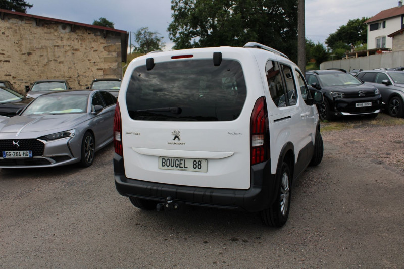 Photo 3 de l'offre de PEUGEOT RIFTER BLUE HDI ALLURE 100 CV à 17800€ chez Bougel transactions