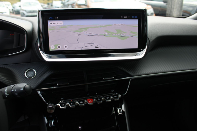 Photo 12 de l'offre de PEUGEOT 2008 PHASE 4 ALLURE 145 CV HYBRIDE GPS 3D I-COKPIT FULL LED JA 17 RÃGULATEUR BOITE AUTO DCS-6 à 26990€ chez Bougel transactions