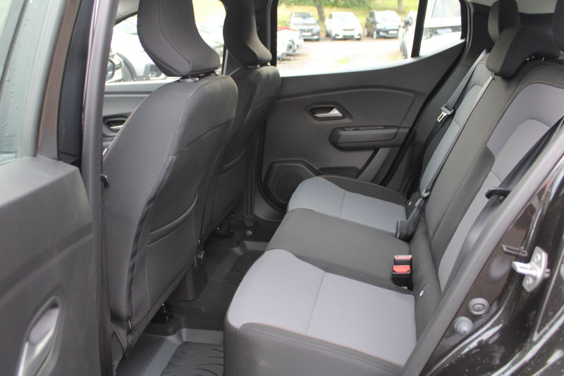 Photo 9 de l'offre de DACIA SANDERO 5 EXTREME + ECO-GPL/ESSENCE 100 CV GPS 3D CAMÃRA JA 16 GRIP RE FULL LED RÃGULATEUR à 18900€ chez Bougel transactions