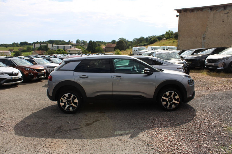 Photo 5 de l'offre de CITROEN C4 CACTUS II 1L5 BLUEHDI 100 CV SHINE BOITE 6V GPS RÃGULATEUR BLUETOOTH CAMÃRA  JANTES 17 USB à 13990€ chez Bougel transactions