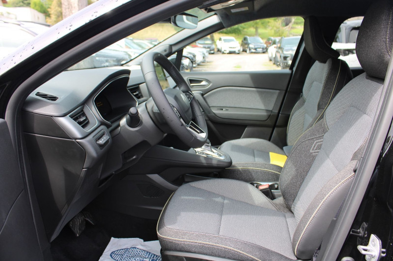 Photo 8 de l'offre de RENAULT SYMBIOZ TECHNO 145 CV HYBRIDE GPS 3D CAMÃRA AUDIO USB JA 18 FULL LED I-COKPIT BOITE AUTO à 29990€ chez Bougel transactions