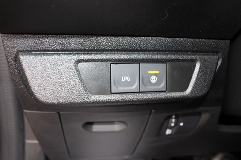 Photo 15 de l'offre de DACIA SANDERO 5 EXTREME + ECO-GPL/ESSENCE 100 CV GPS 3D CAMÃRA JA 16 GRIP RE FULL LED RÃGULATEUR à 18900€ chez Bougel transactions