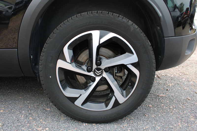Photo 9 de l'offre de CITROEN C5 AIRCROSS SHINE PACK HDI 130 CV GPS 3D CAMÃRA USB JA 18 I-COKPIT FULL LED BOITE AUTO EAT-8 à 17800€ chez Bougel transactions