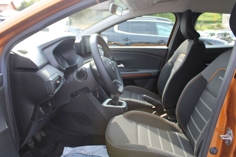 Photo 7 de l'offre de DACIA SANDERO 4 STEPWAY 90 CV TCE TURBO CLIM AUTO ABS GPS 3D USB BLUETOOTH RÃGULATEUR BOITE 6V à 12990€ chez Bougel transactions