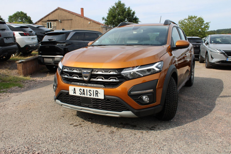Photo 4 de l'offre de DACIA SANDERO 4 STEPWAY 90 CV TCE TURBO CLIM AUTO ABS GPS 3D USB BLUETOOTH RÃGULATEUR BOITE 6V à 12990€ chez Bougel transactions