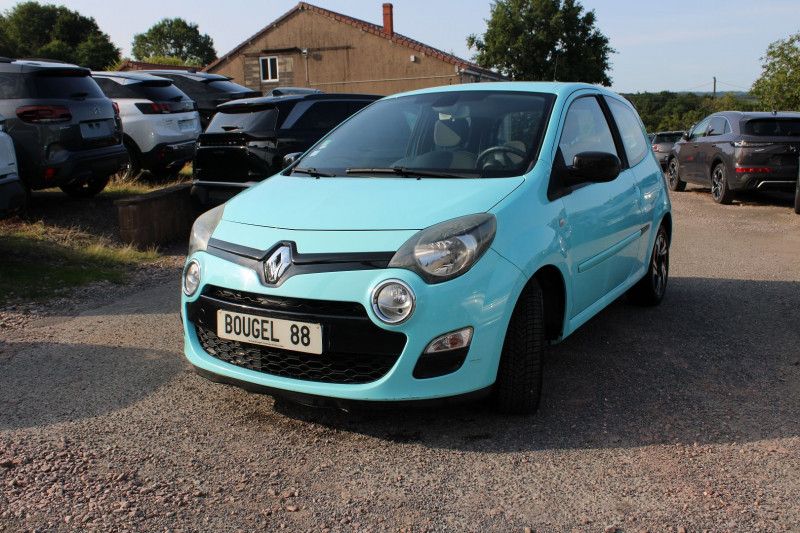 Photo 4 de l'offre de RENAULT TWINGO III SUMMERTIME 1L2 ESSENCE 75 CV CLIM AUTO USB JA 15 BLUETOOTH AUDIO MP3 RÃGULATEUR à 6500€ chez Bougel transactions