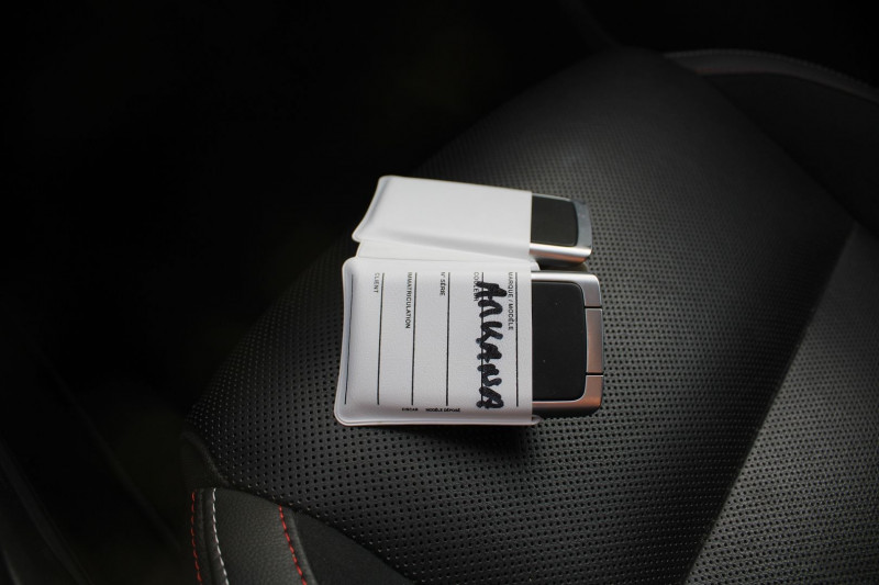 Photo 17 de l'offre de RENAULT ARKANA RS-LINE 160 CV HYBRIDE GPS 3D CAMÃRA USB JA 18 ATTELAGE I-COKPIT BOITE AUTO EDC à 23990€ chez Bougel transactions