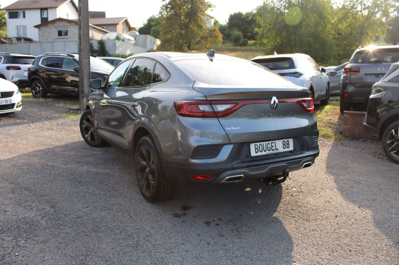 Photo 3 de l'offre de RENAULT ARKANA RS-LINE 160 CV HYBRIDE GPS 3D CAMÃRA USB JA 18 ATTELAGE I-COKPIT BOITE AUTO EDC à 23990€ chez Bougel transactions