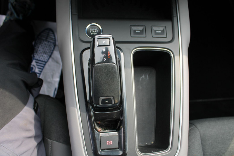 Photo 18 de l'offre de CITROEN C5 AIRCROSS SHINE PACK HDI 130 CV GPS 3D CAMÃRA USB JA 18 I-COKPIT FULL LED BOITE AUTO EAT-8 à 17800€ chez Bougel transactions