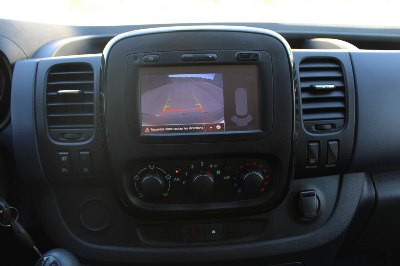 Photo 12 de l'offre de OPEL VIVARO COMBI L2 H1 CDTI 125 CV "6 PLACES" GPS CAMÃRA GRIP USB BLUETOOTH ATTELAGE RÃGULATEUR à 18900€ chez Bougel transactions