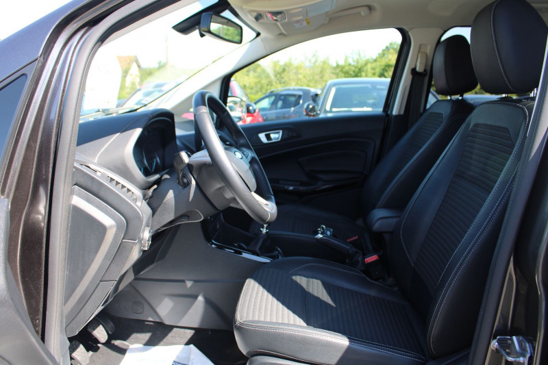 Photo 8 de l'offre de FORD ECOSPORT TITANIUM 125 CV ECOBOOST GPS 3D CLIM AUDIO USB JA 16 RADAR BLUETOOTH RÃGULATEUR à 13990€ chez Bougel transactions