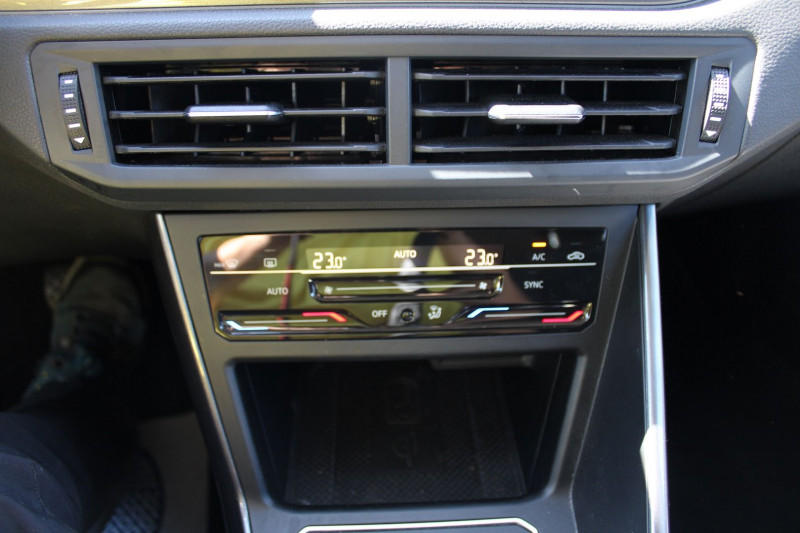 Photo 14 de l'offre de VOLKSWAGEN TAIGO 1.0 TSI 110CH STYLE DSG7 à 22500€ chez Bougel transactions