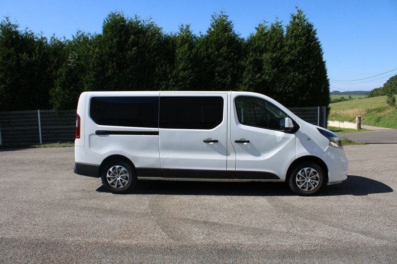 Photo 5 de l'offre de OPEL VIVARO COMBI L2 H1 CDTI 125 CV "6 PLACES" GPS CAMÃRA GRIP USB BLUETOOTH ATTELAGE RÃGULATEUR à 18900€ chez Bougel transactions