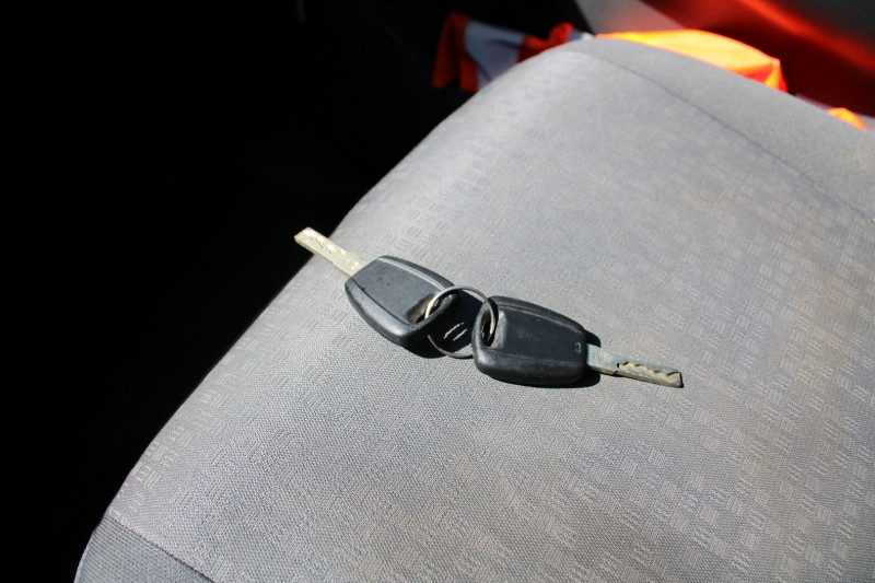 Photo 10 de l'offre de CITROEN NEMO AFFAIRE HDI 70 CV CLUB AUDIO MP3 ATTELAGE ORDINATEUR DE BORD LIMITEUR DE VITESSE à 4500€ chez Bougel transactions
