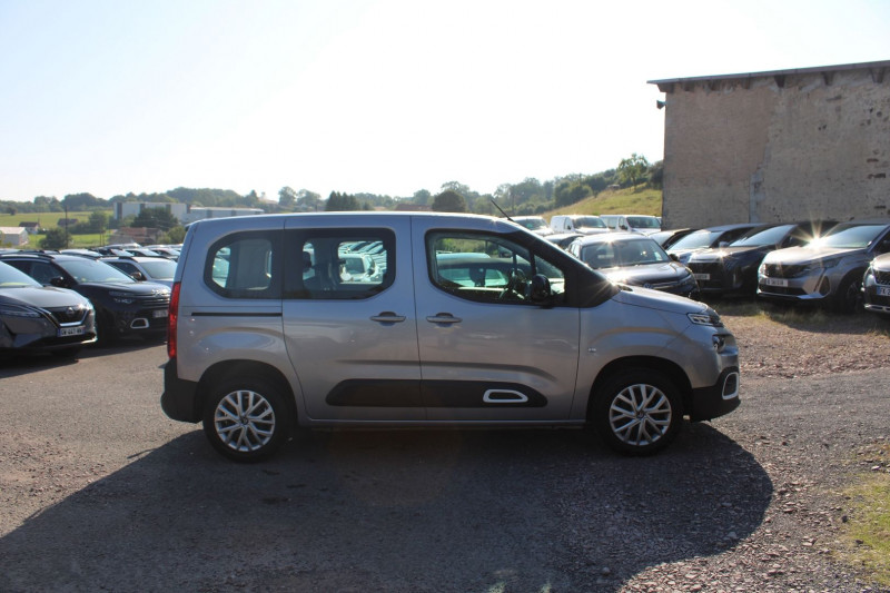 Photo 5 de l'offre de CITROEN BERLINGO 4 BLUEHDI 100 CV FEEL  5 PLACES CLIMAT RÃGULATEUR BLUETOOTH ABS ACCOUDOIR BOITE 6V à 16990€ chez Bougel transactions